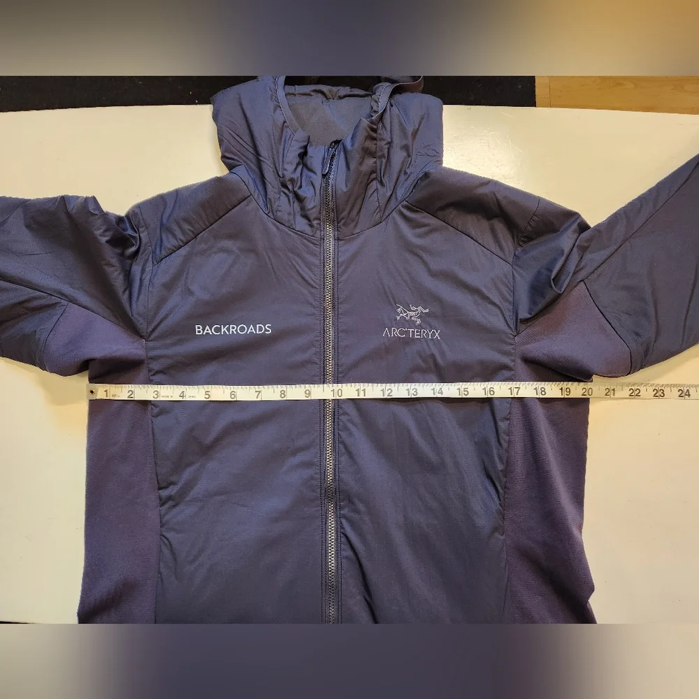 Arc’teryx Atom LT Women’s Hooded Jacket – Womens – Medium - Picture 4 of 5